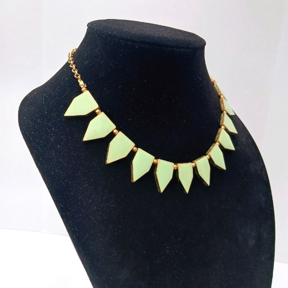 STATEMENT NECKLACE COLLAR mint Baublebar resin goldtone retro extender runway - Picture 2 of 7